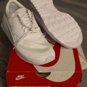 Nike Air Max Thea 8.5